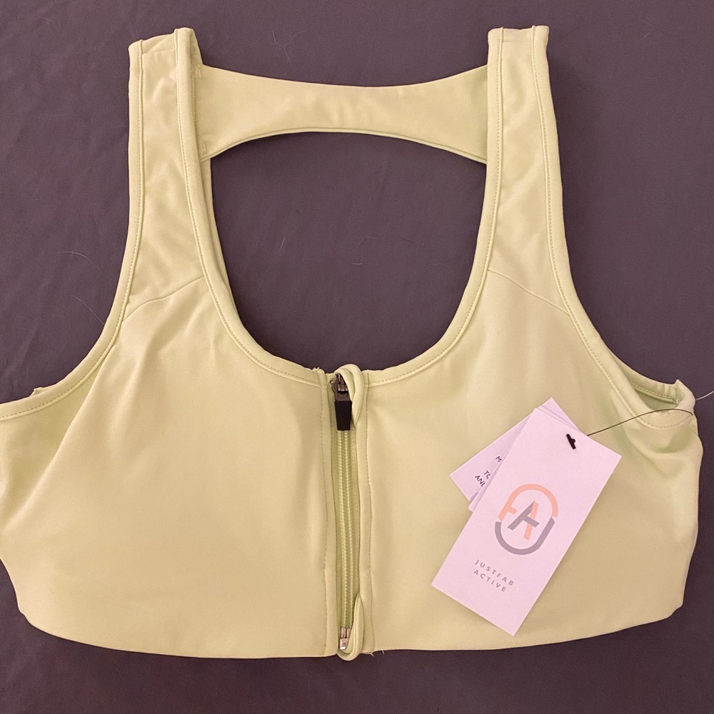 JUSTFAB sports bra NWT